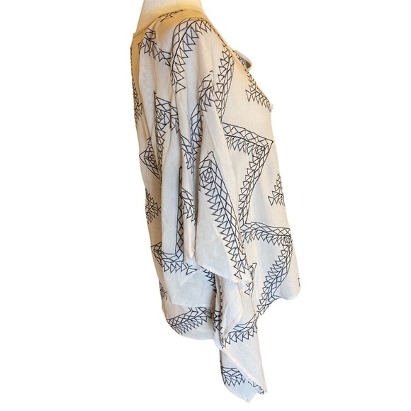 Lovestitch Bohemian Rayon Light Tan Top with Black‎ Zigzag Geometric Design S/M - Picture 4 of 11